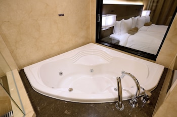 midas hotel and resort