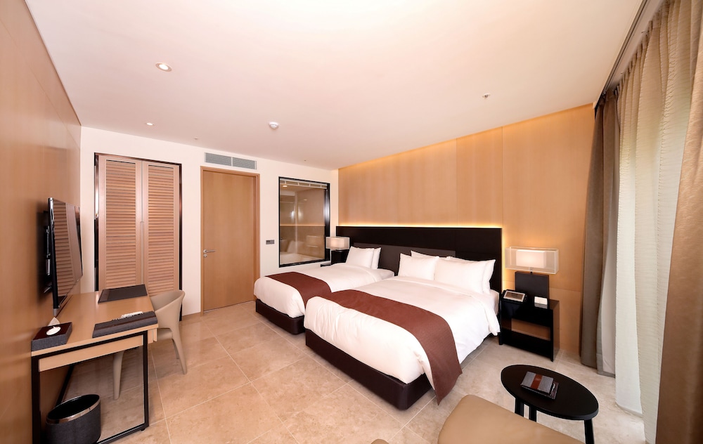 midas hotel and resort