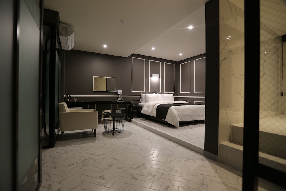 hotel leeds