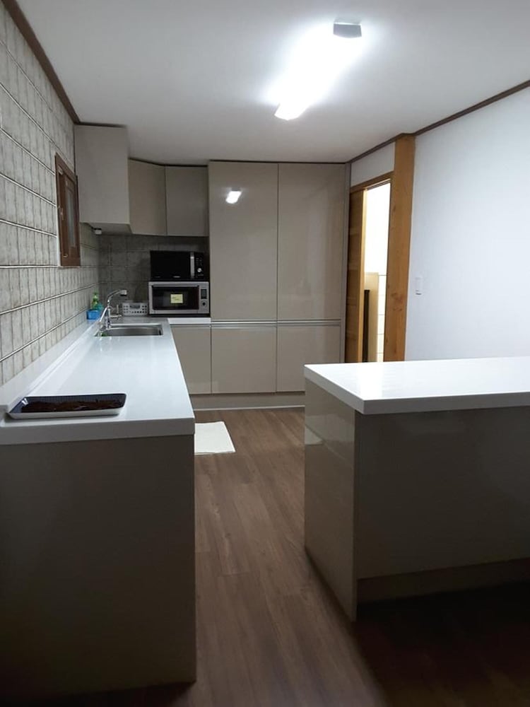 yettle hanok stay