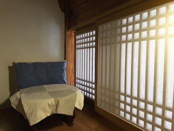 yettle hanok stay