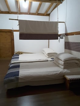 yettle hanok stay