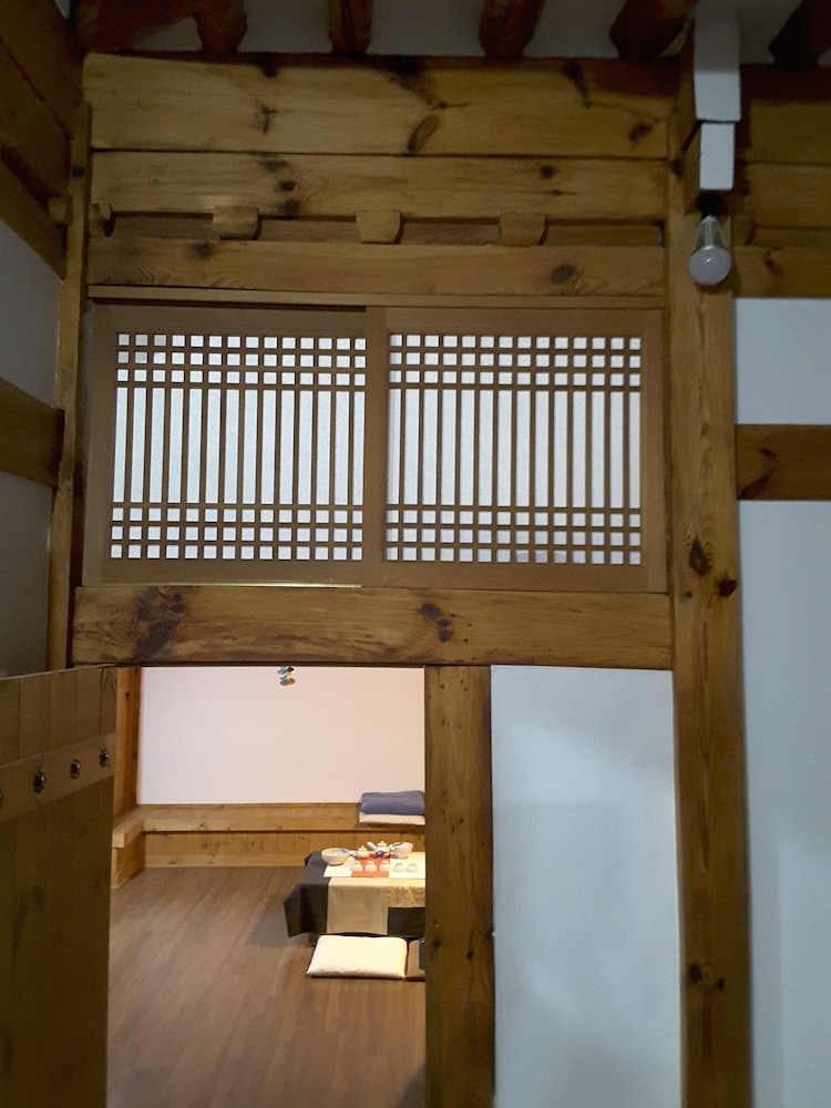 yettle hanok stay
