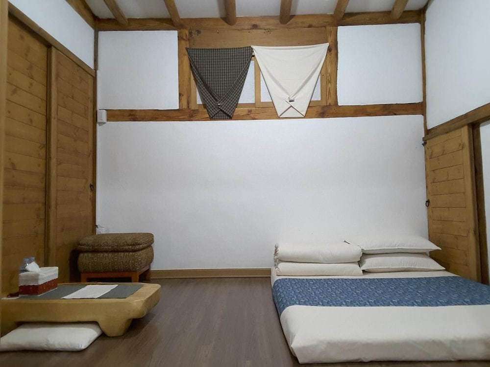 yettle hanok stay