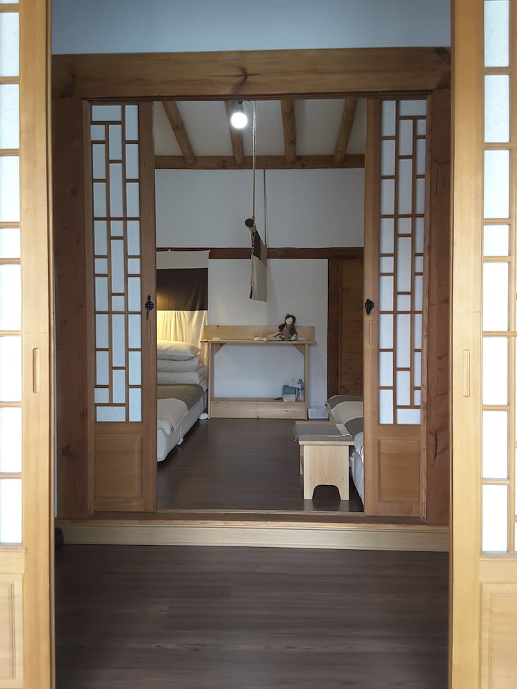yettle hanok stay