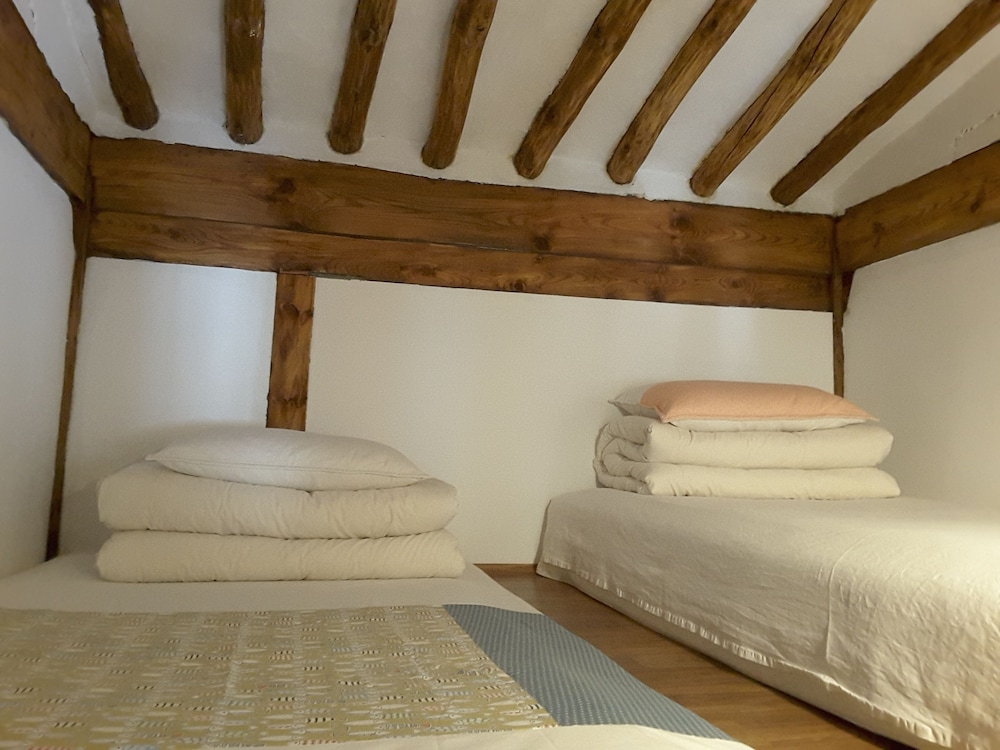 yettle hanok stay