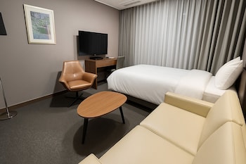 jinju raon stay in perla