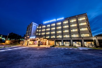 leslie hotel