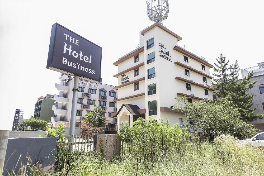 gyeongpodae the hotel business