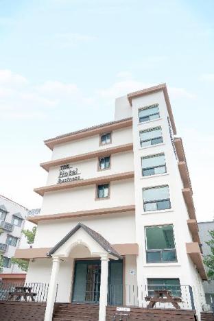 gyeongpodae the hotel business