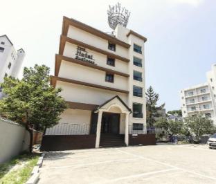 gyeongpodae the hotel business