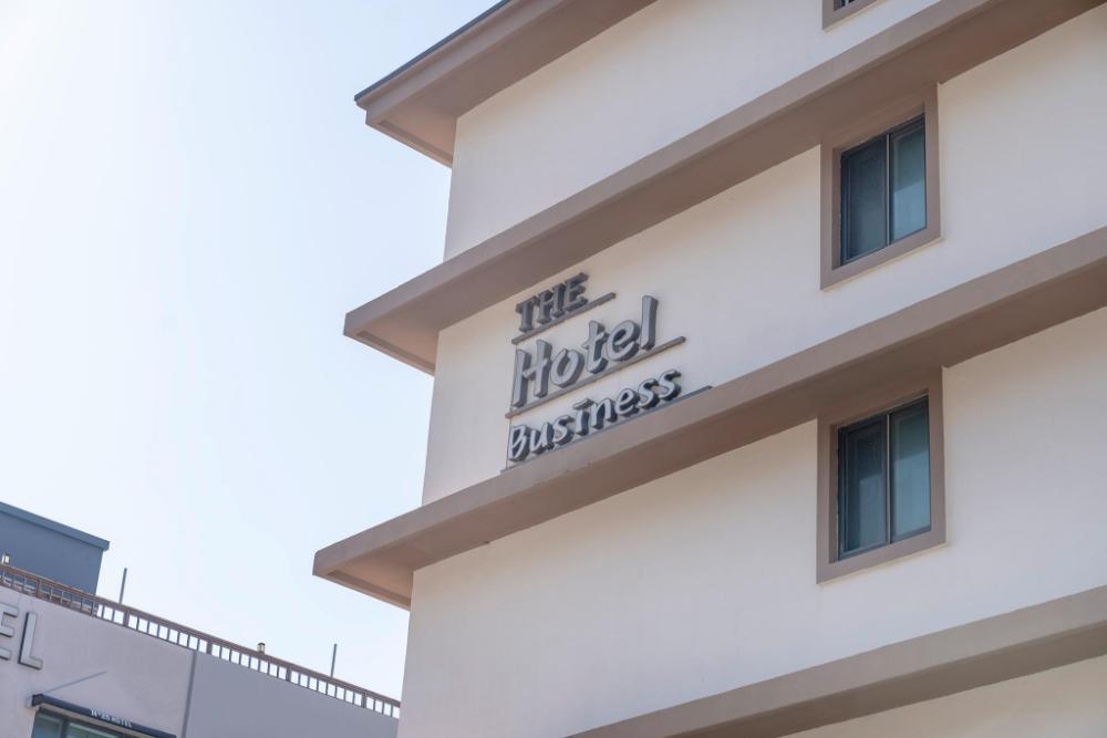 gyeongpodae the hotel business