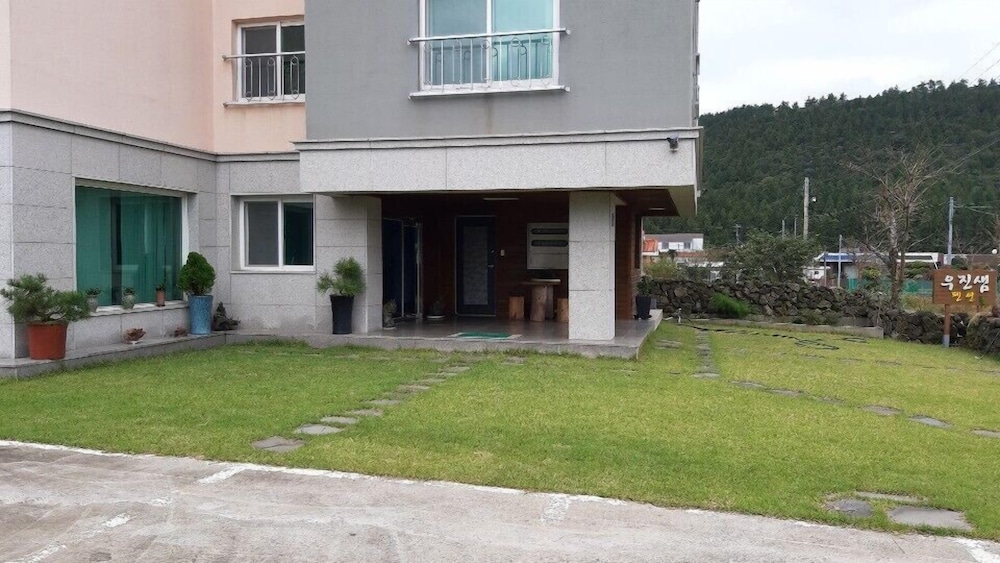 Woojinsam Pension,Jeju City>>Jeju,3 star