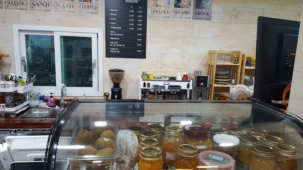 wind jeju cafe and pension