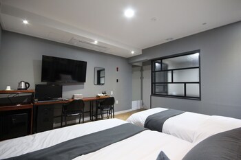 brown dot hotel jinhae