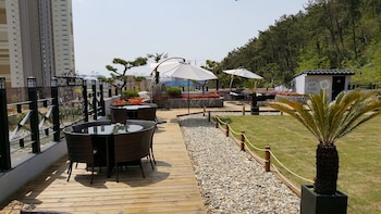 brown dot hotel jinhae