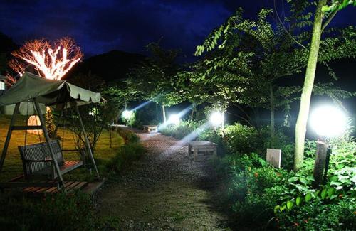 anmyeondo lake park pension