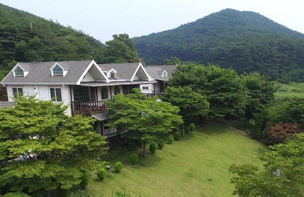 anmyeondo lake park pension