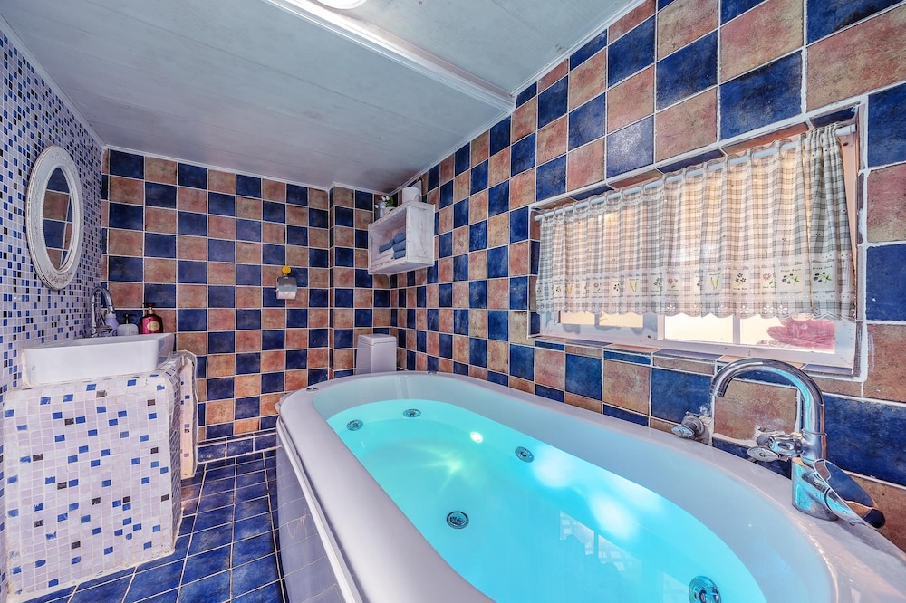 ganghwa vintage box pension