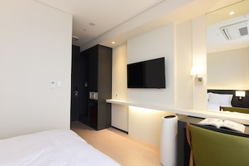 geoje art nouveau suite hotel