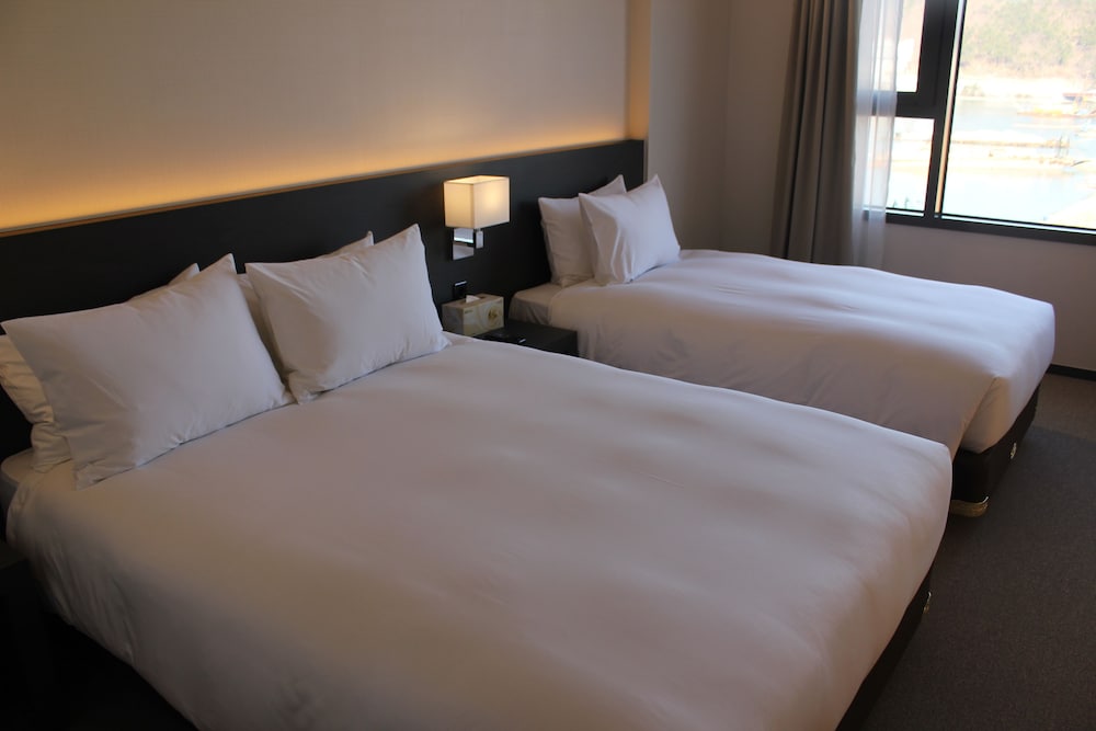 geoje art nouveau suite hotel