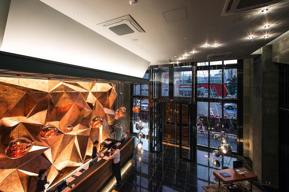 best louis hamilton hotel changwon