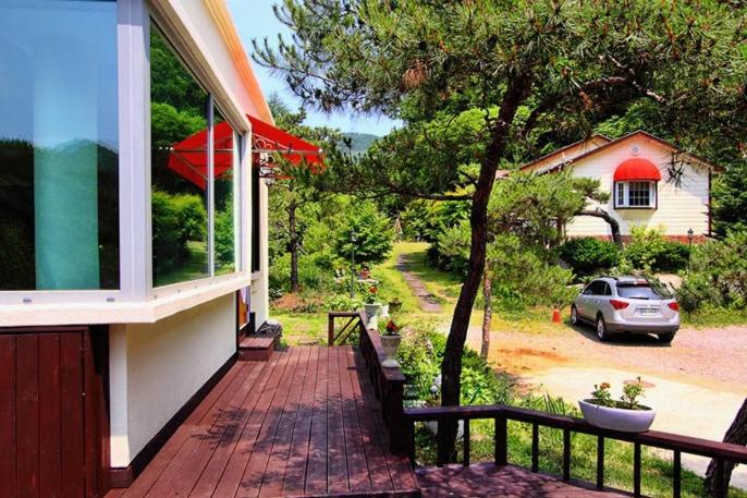 yangpyeong over the mountain pension