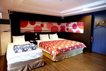 v hotel