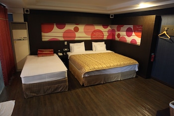 v hotel