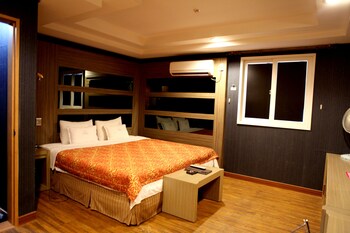 v hotel