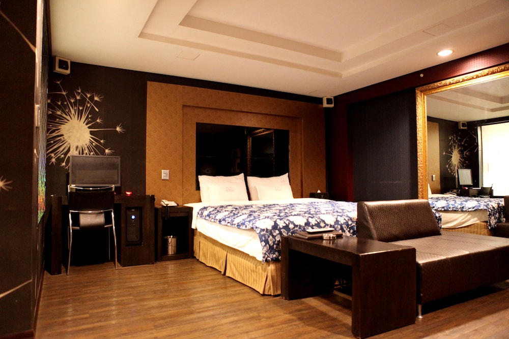 v hotel