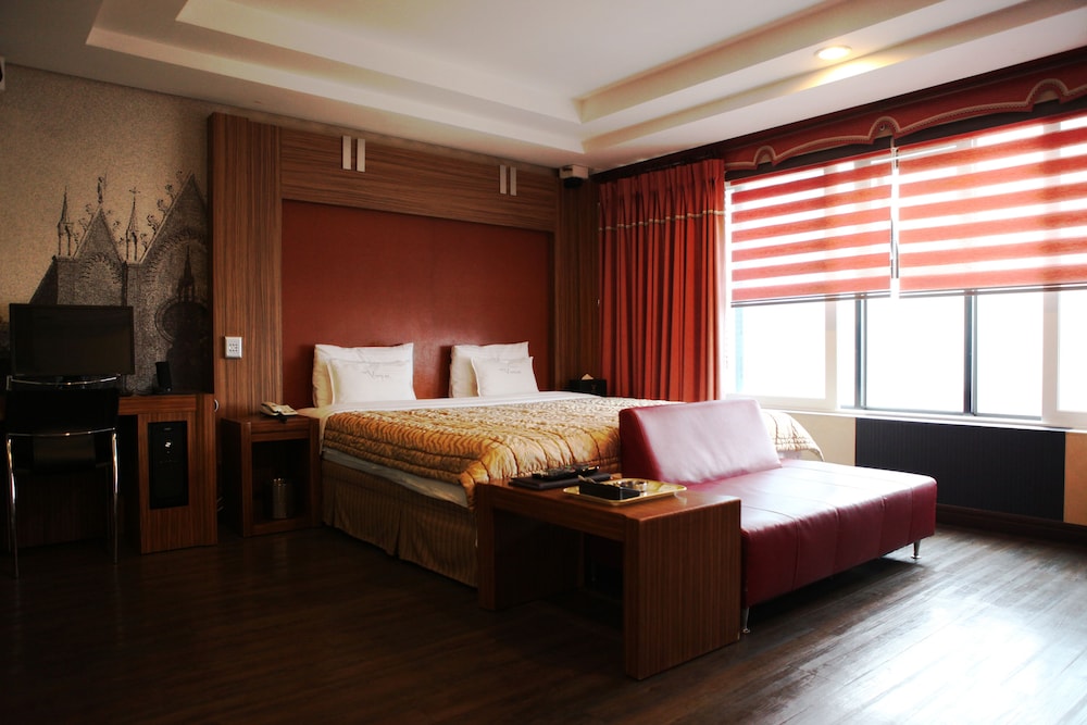 v hotel