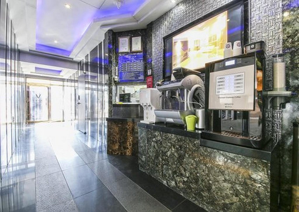 v hotel