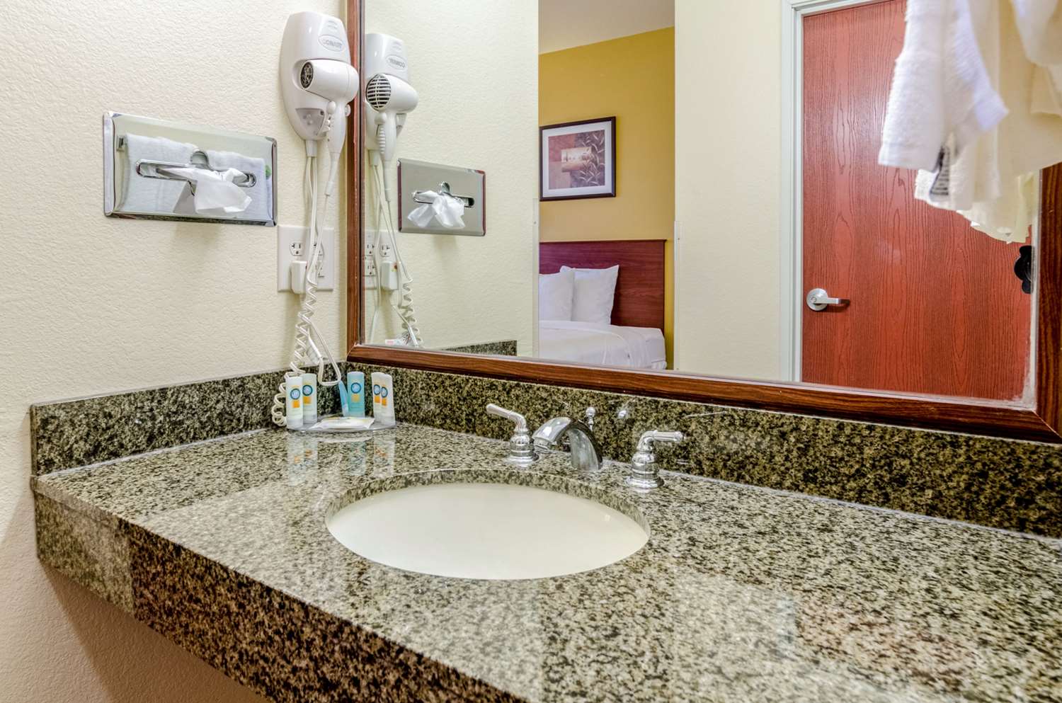 holiday inn express wichita north park city by ihg