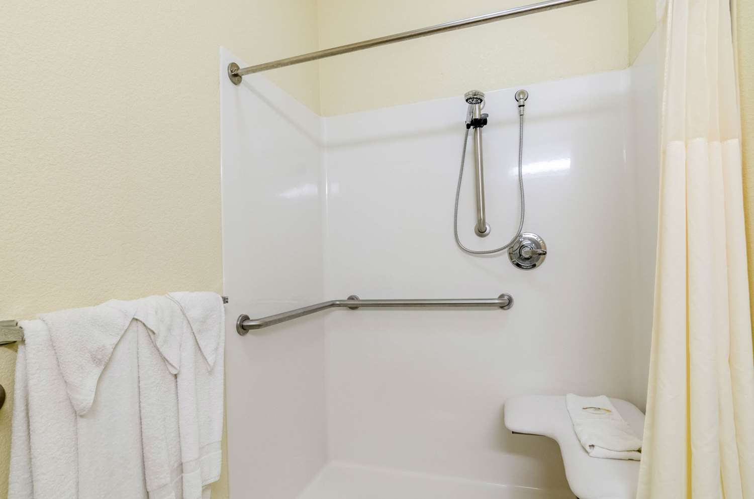 holiday inn express wichita north park city by ihg