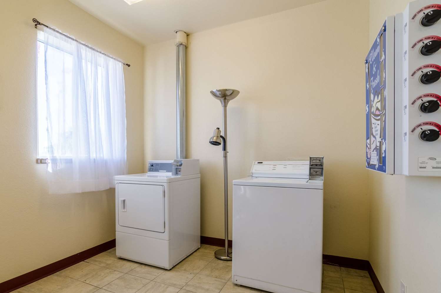 holiday inn express wichita north park city by ihg