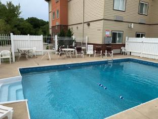 holiday inn express wichita north park city by ihg