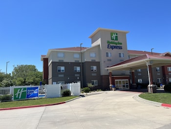 holiday inn express wichita north park city by ihg