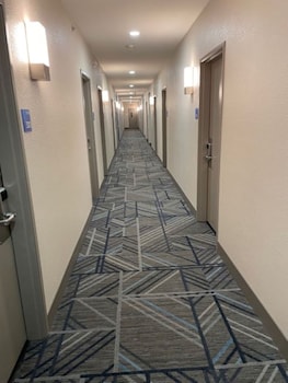 holiday inn express wichita north park city by ihg