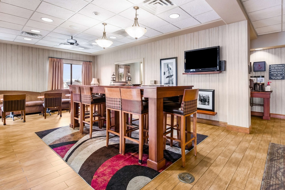 hampton inn derby wichita southeast