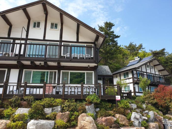 tongyeong yehyang pension