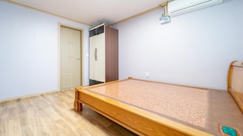 yeosu moranggee pension