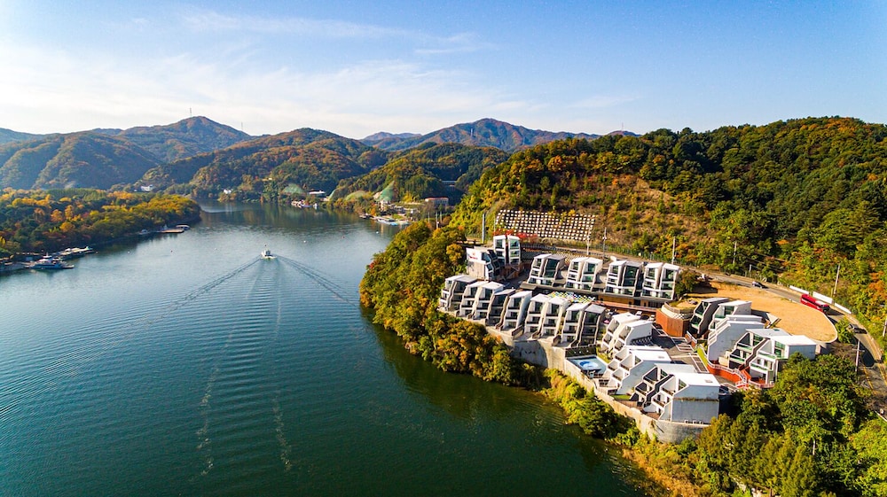 w jiwoo resort