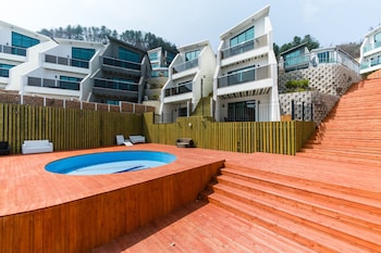 w jiwoo resort