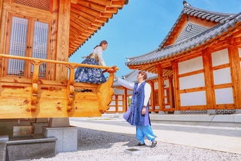 hanok stay namwonyechon by kensington