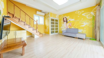 tongyoung blue house spa pension