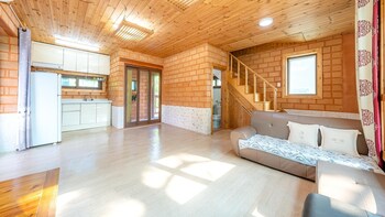 tongyoung blue house spa pension