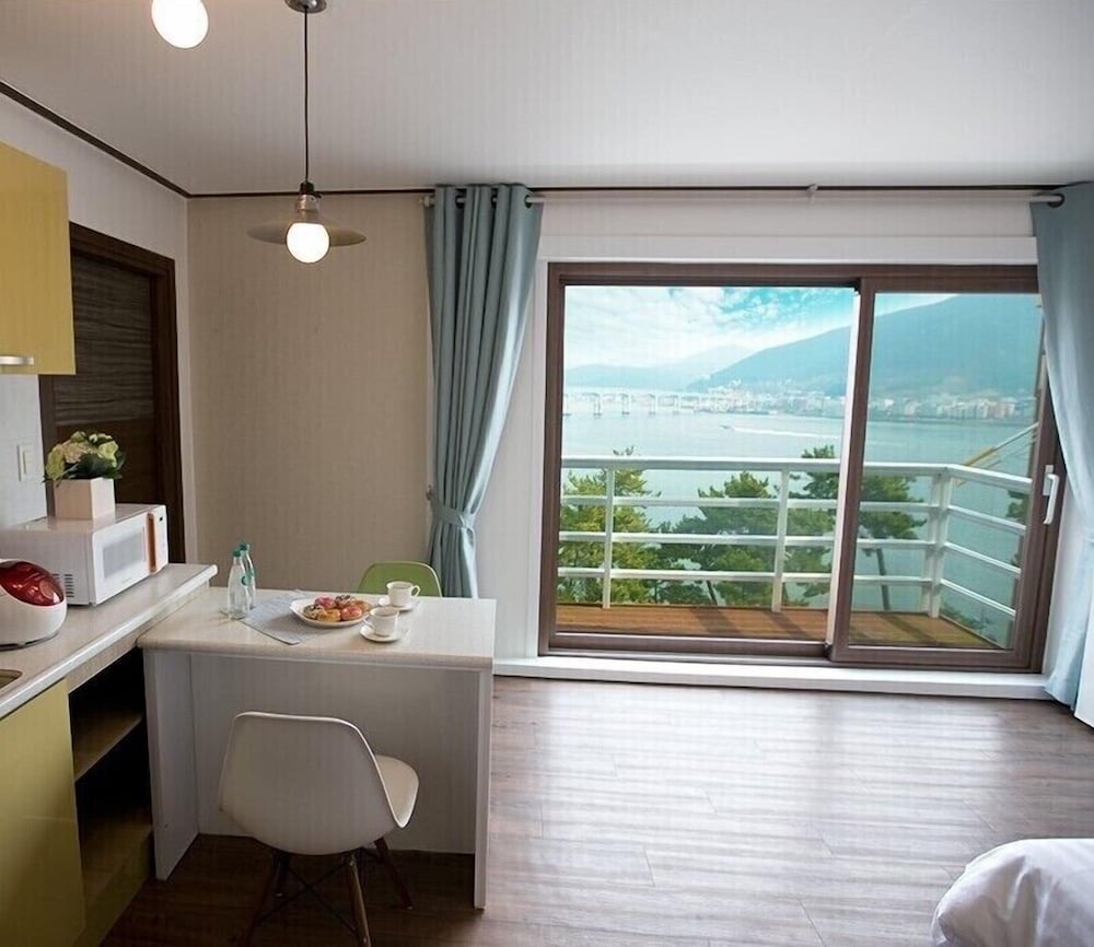 tongyeong tulip pension