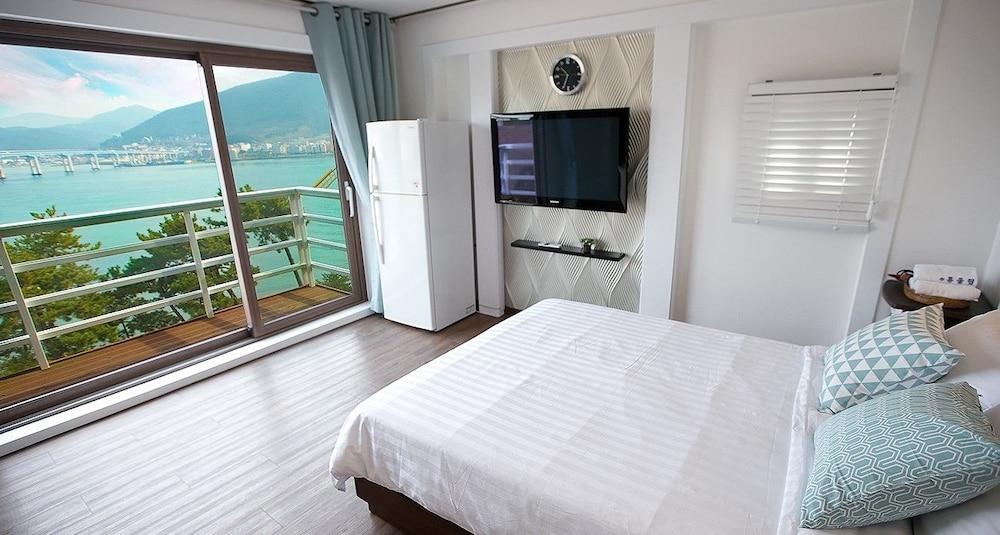 tongyeong tulip pension