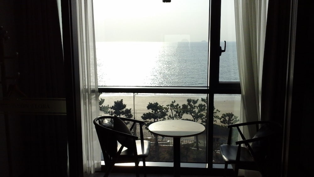 hotel wooyeon flora